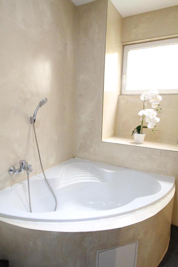 Private Quad Bedroom With Bathroom Rf3 Wien Eksteriør billede