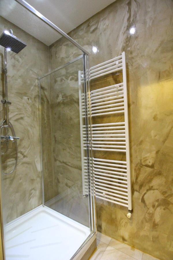 Private Quad Bedroom With Bathroom Rf3 Wien Eksteriør billede