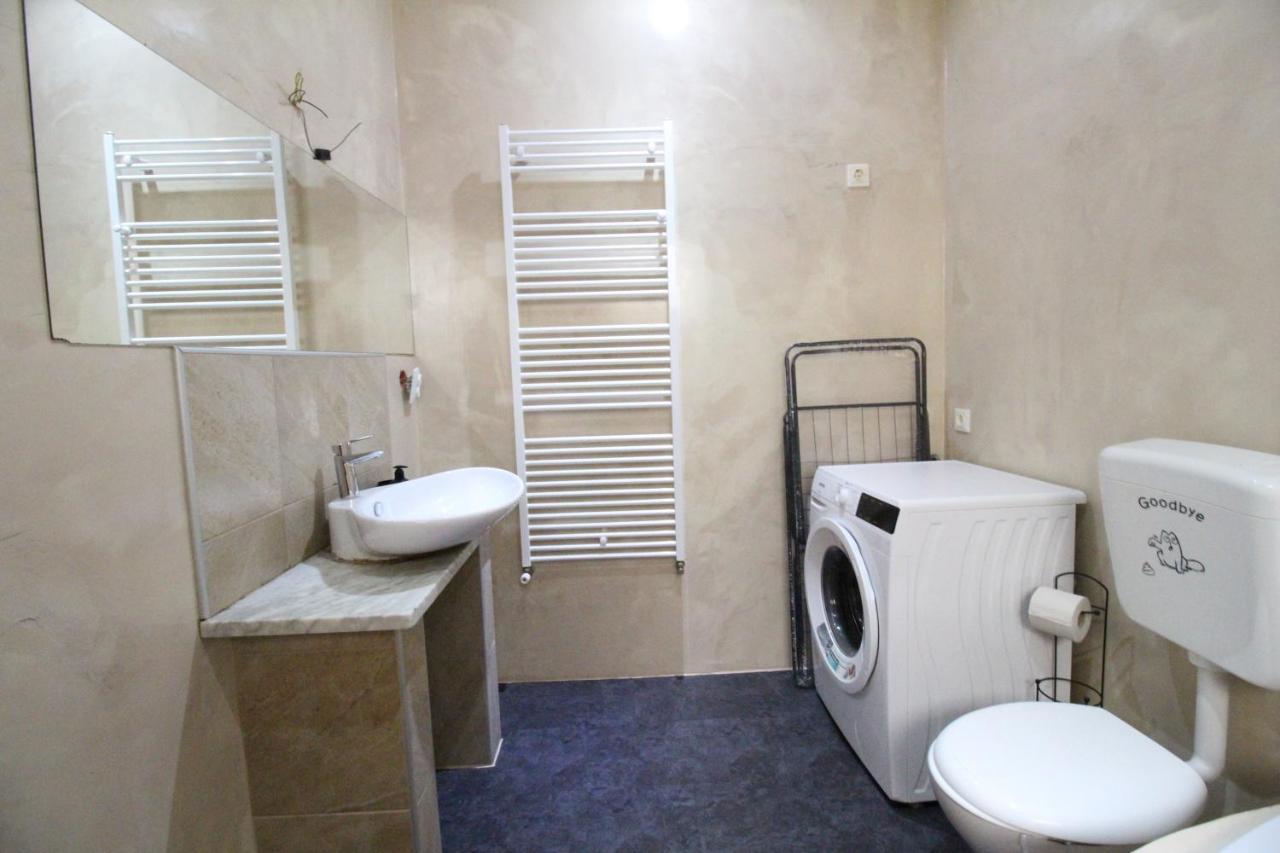 Private Quad Bedroom With Bathroom Rf3 Wien Eksteriør billede